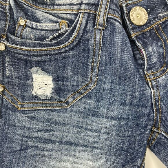 Capri Jeans  - Picture 4 of 9